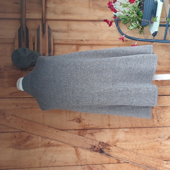 Wool Knit Taupe Brown Long Cape - Picture 5 of 8